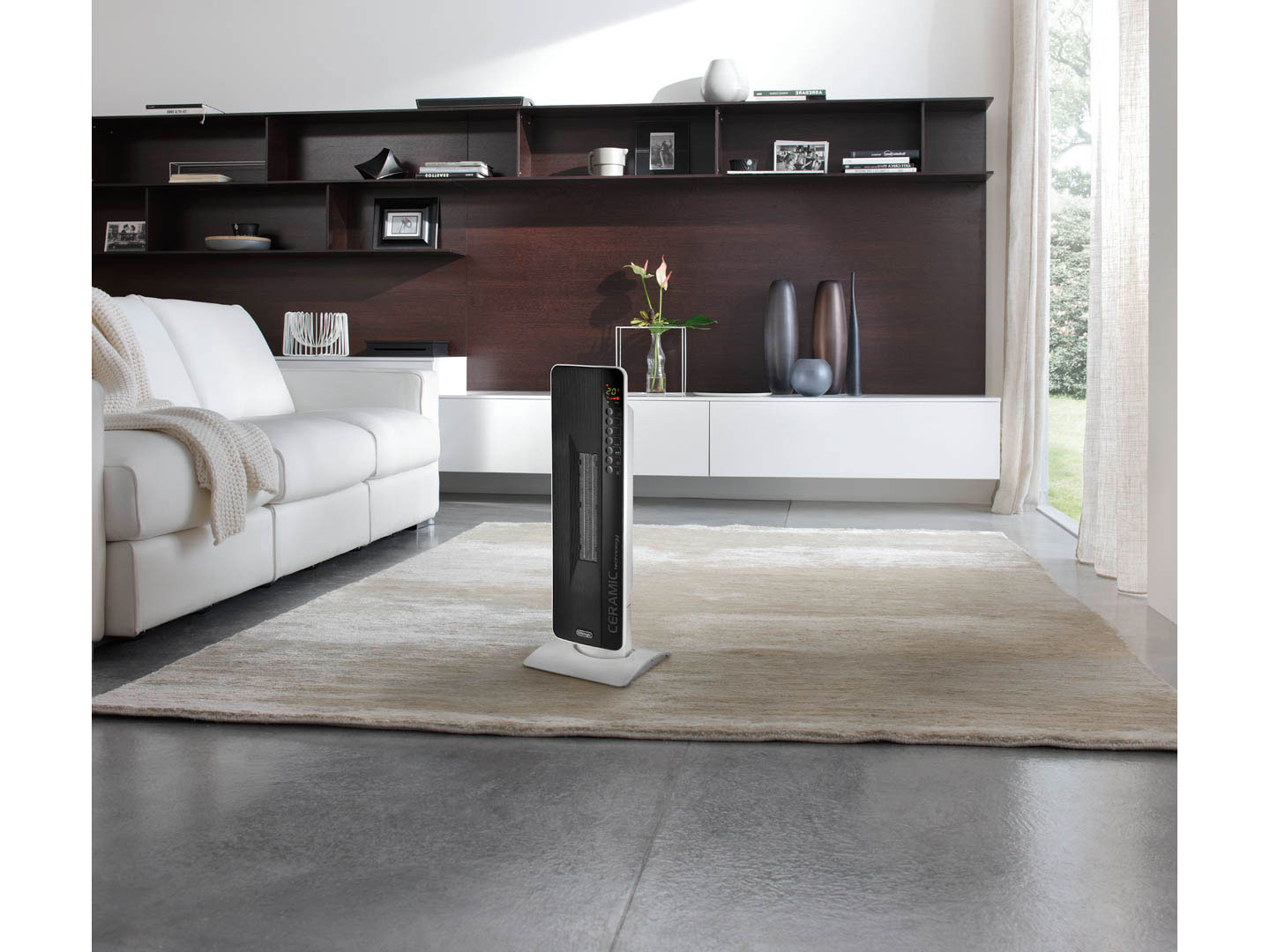 Delonghi TCH8093ER Fanlı Seramik Kule Isıtıcı