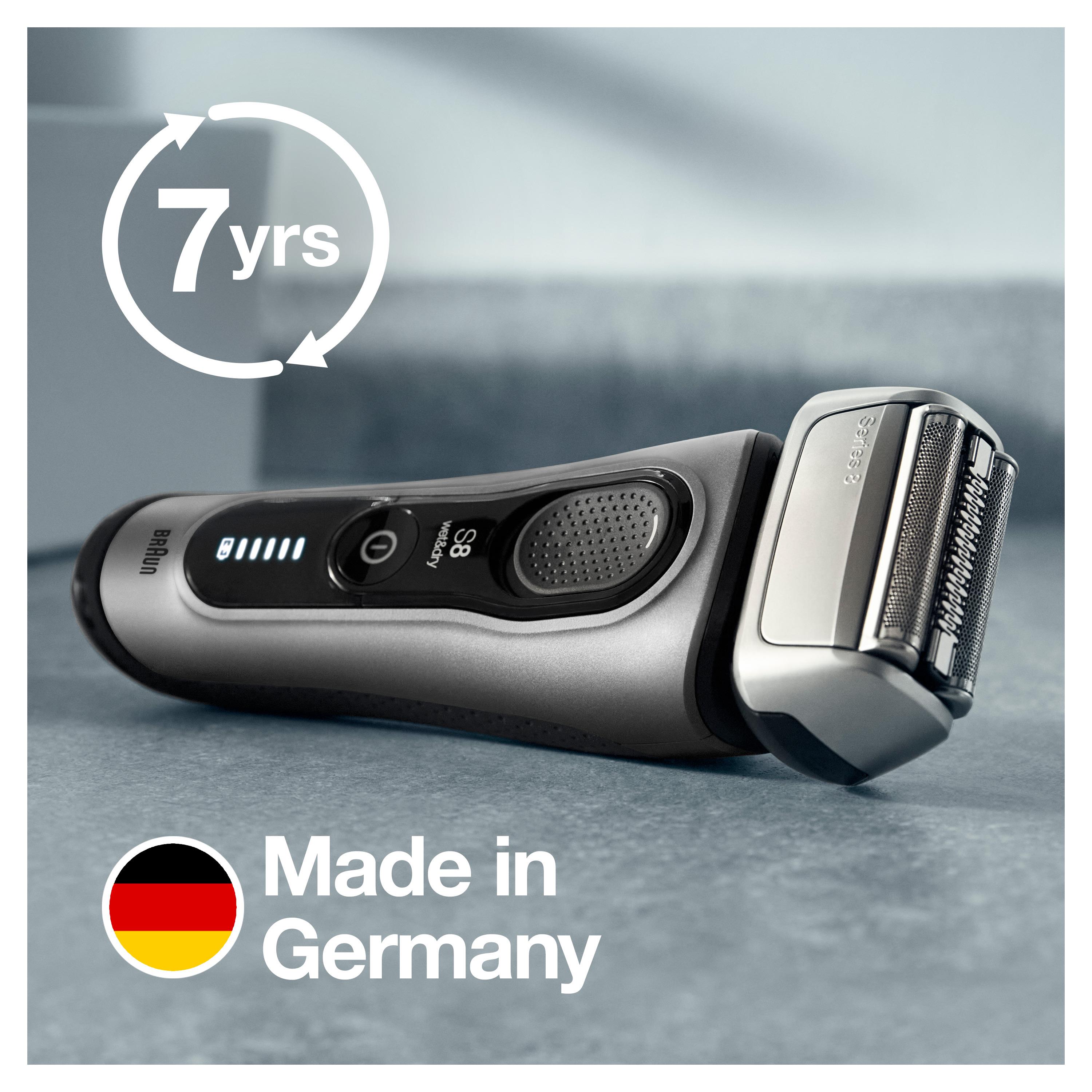 Braun 8 Series 8417 Islak Kuru Tıraş Makinesi + Şarj Standı + Seyahat Çantası